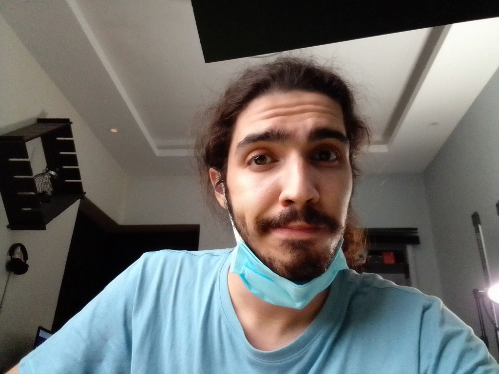 نمونه عکس سلفی فضای بسته GPLUS P10